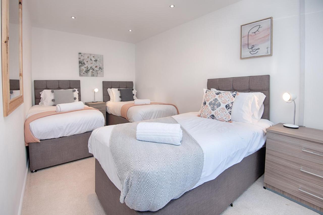 Holiday home Pleasant In - Tv In Every Bedroom! Swansea