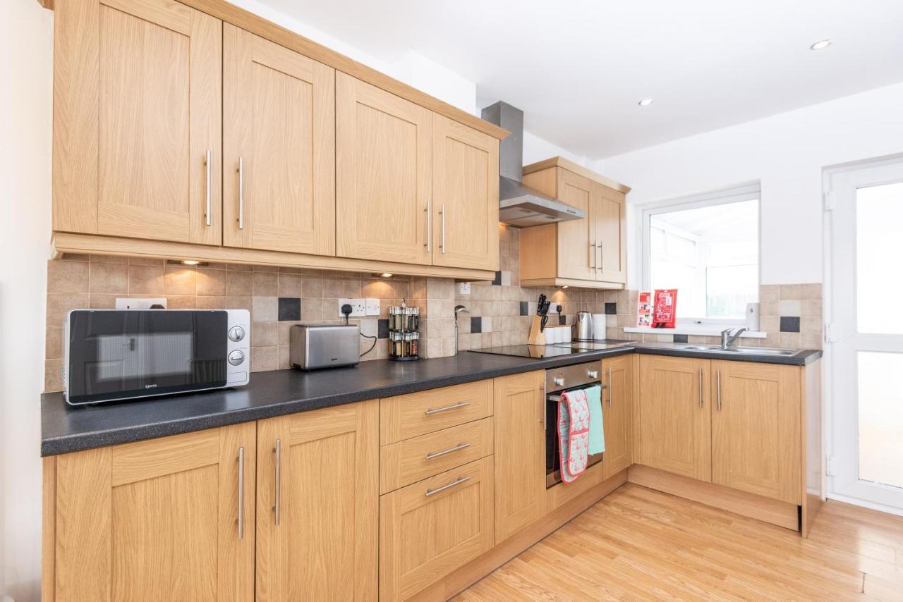 Pleasant In - Tv In Every Bedroom! Holiday home